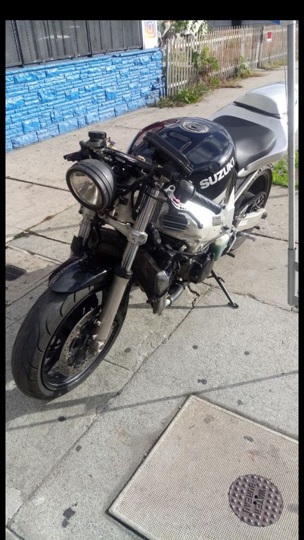 Suzuki gsxr 6oo txt me for Sale in Hawthorne CA - OfferUp
