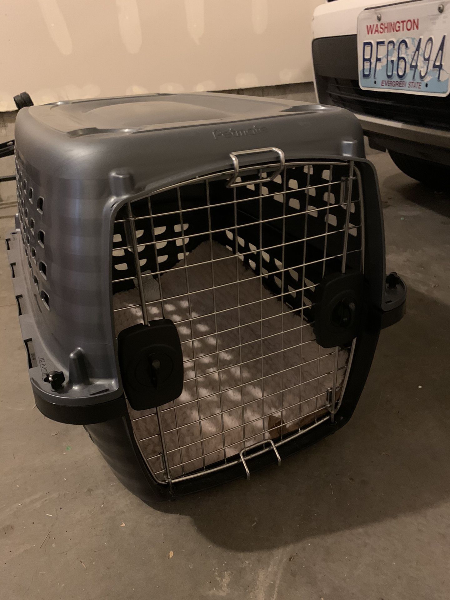 23”x14”x20” dog/animal crate