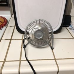 Lakewood Small Fan 