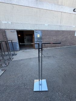 Chrome Metal Retail Display Clothing Racks