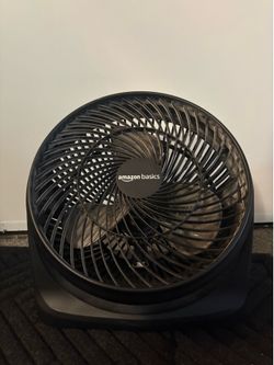Amazon Basics Fan