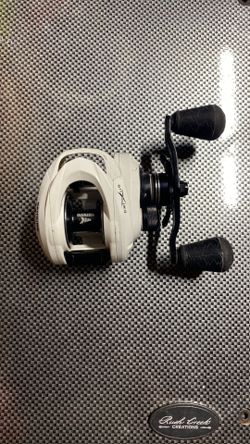 KastKing baitcaster reel Crixus