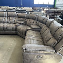 Clearance Blowout!! Premium Reclining Sectionals 30-70% Off Retail!