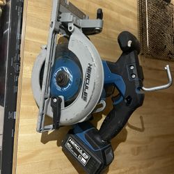 Hercules 6 1/2 circular saw with 5 ah batt used works great doesn’t come with charger $70 firm 