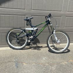 2010 Kona Stab Downhill Mountain Bike - With Upgrades