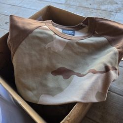 50 CT Plus... Xs Youth Camouflage T SHIRT LOT