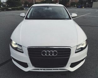 FullOption/ Navy2010 Audi A4 Premium