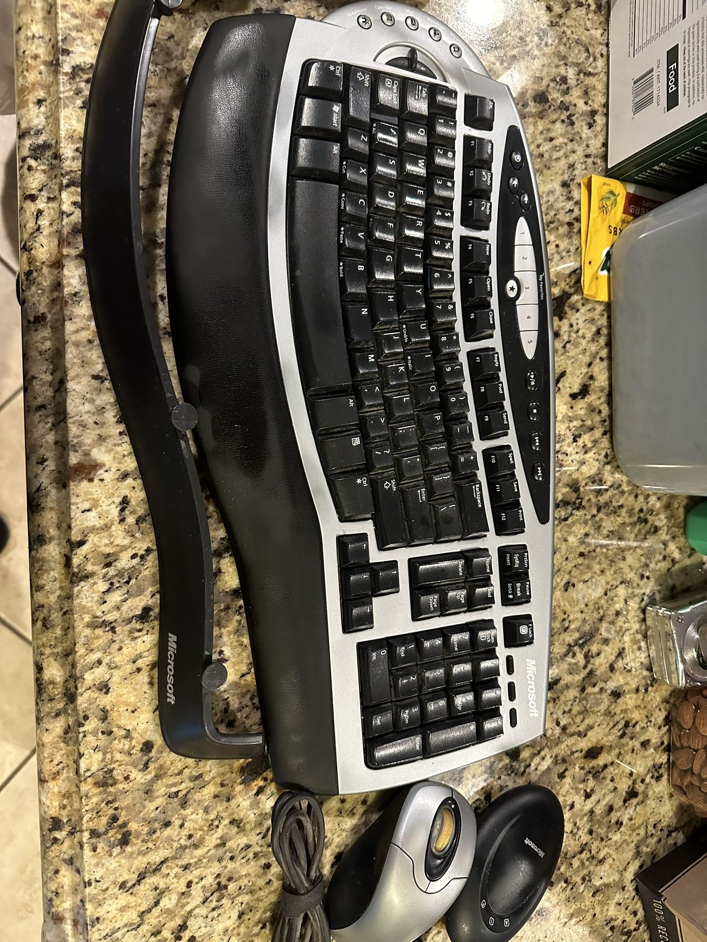 Microsoft Wireless Keyboard/Mouse Set