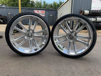 22 INCH STAGGERED WHEELS AND TIRES