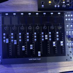 Solid State Logic UF8 Advanced DAW Controller