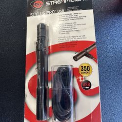 Streamlight Flashlight 