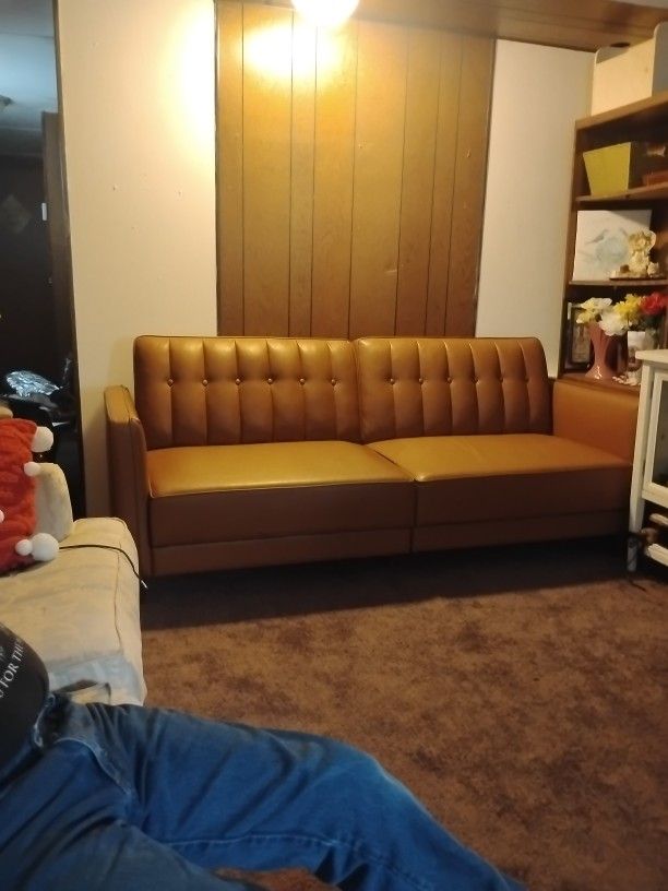 Good Used Futon. Pick Up In Greenville SC 