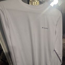 Columbia Long Sleeve Woman's Dri Fit Shirt
