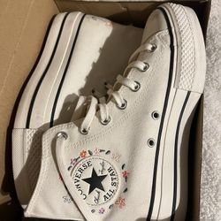 Women Converse 