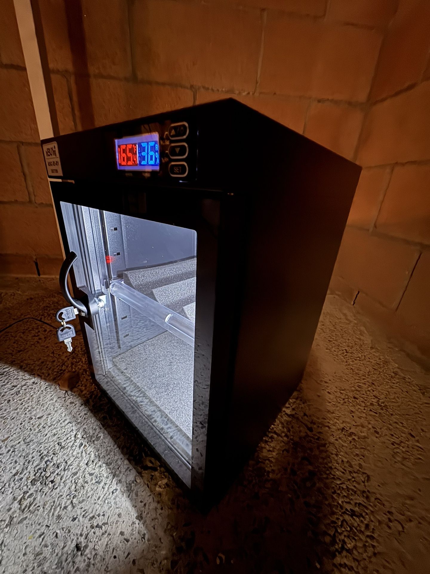 Countertop Drying Cabinet/Dehumidifier