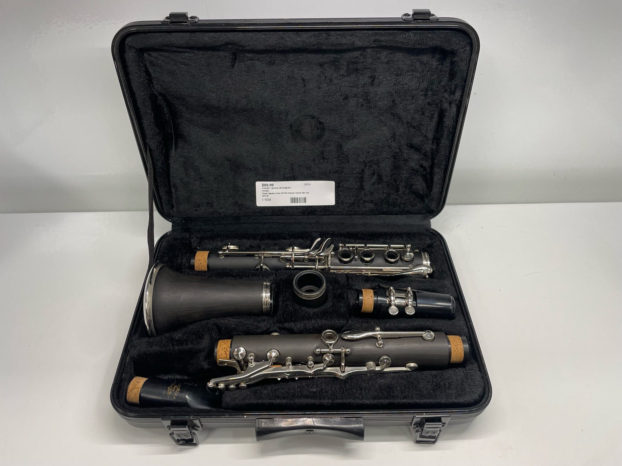 Hisonic Signature Series 2610 Bb Orchestra Clarinet with Case
