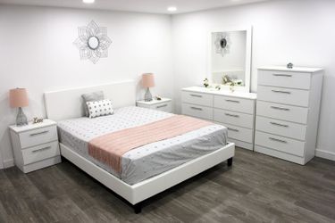 Bedroom Sets ⚜️ Juegos de Dormitorio