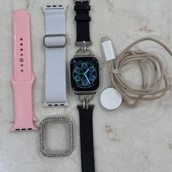 Apple Watch Series 8 45mm GPS Silver Aluminum Good Condition