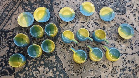 Classic Collection Of Tea Cups, Coffee Cups And Snack Bowls