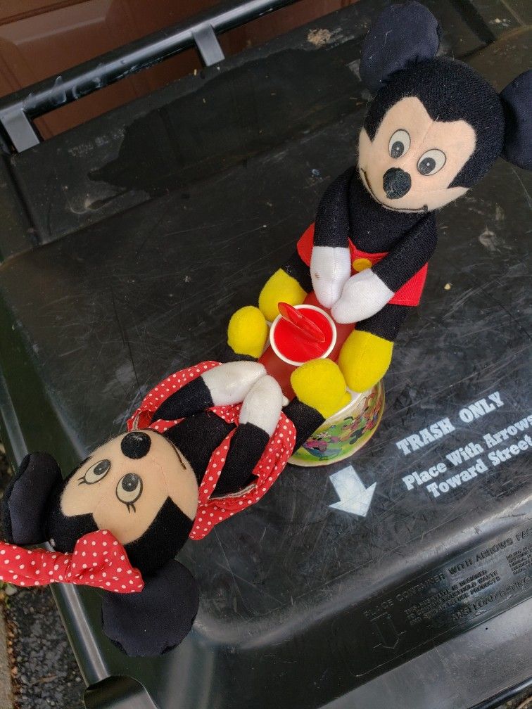Walt Disney Mickey/Minnie Mouse Musical Teeter Totter