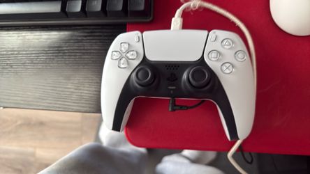 Ps5 pro looking to trade for Xbox series x