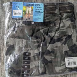 Iron co. Men's cargo shorts, Camo size 44