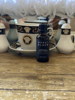 Monat BEARD OIL