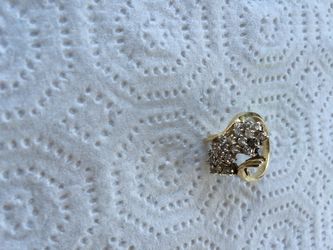 Ladies ring diamonds 14k