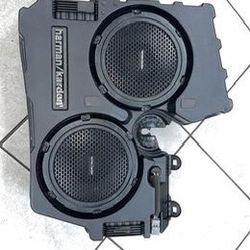 Harman kardon Speaker For Challenger 