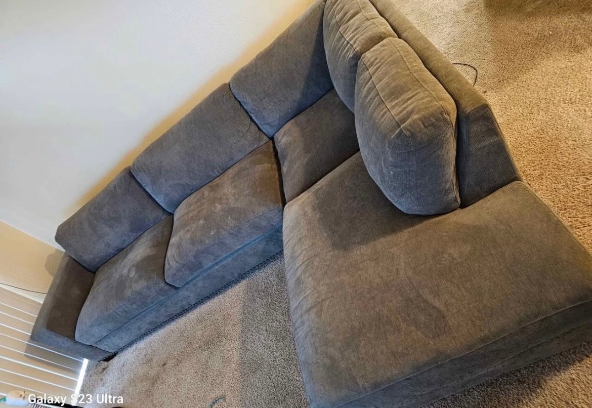 Sectional Couch 