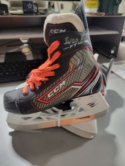 CCM
Jetspeed FT1 Player Skates - Youth SIZE 13Y