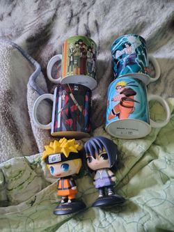 Naruto cups with figurines