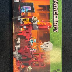 Minecraft Lego Set 21122 Unopened 