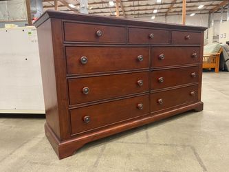 Java Finished 9 Drawer Dresser
