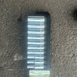 Pittsburgh 1/2 Chrome Deep Wall Socket Set 6-point