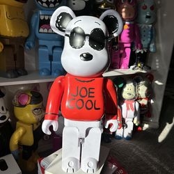 Joe Cool 1000% Bearbrick