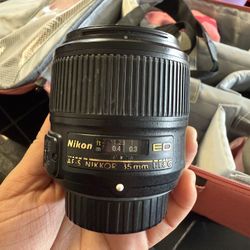Nikon 35mm F1.8 Lens