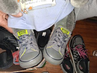 CONVERSE TENNIS SHOES