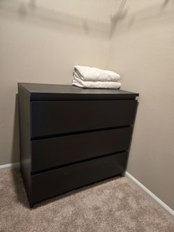3-Drawer Dresser