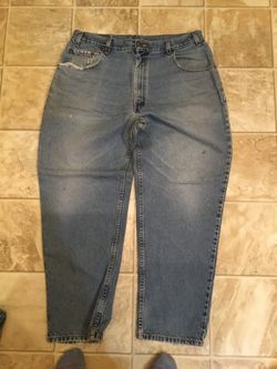 2 pair of Levi 545s Loose Fit Jeans size W38/L30. Price is per pair.