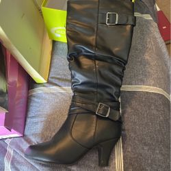 New Size 8 Womens Boots $15