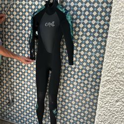 O’Neil women’s Wetsuit 4/3 