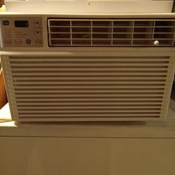 GE 8,000 BTU Air Conditioner 