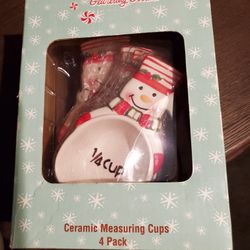 Ceramic holiday measuring  cups 4 pack