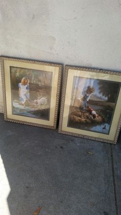 2 cuadros para la pared $15