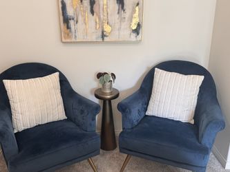 Accent Chairs