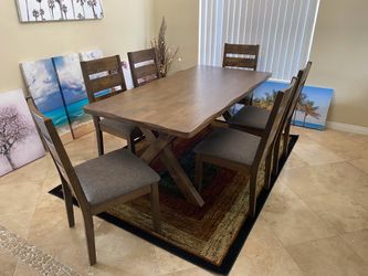 Beautiful Brand New Solid Nutmeg Brown 7pc Dining Set