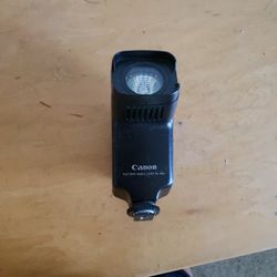 CANON BATTERY VIDEO LIGHT