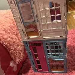 Barbie Doll House 
