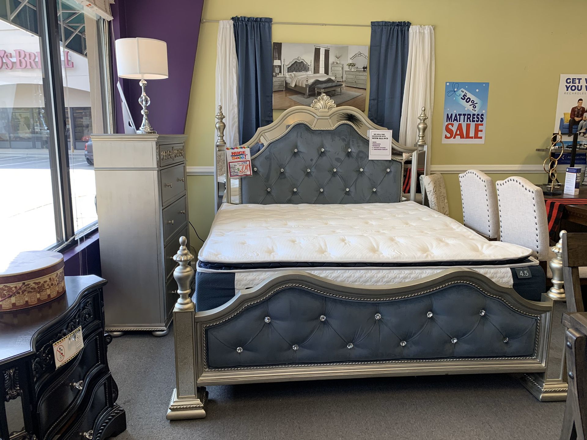 *NO CREDIT NEEDED* AWESOME SILVER GREY VELVET QUEEN BEDROOM SET!!! EVERYTHING INCLUDED!!! EASY FINANCE!!!